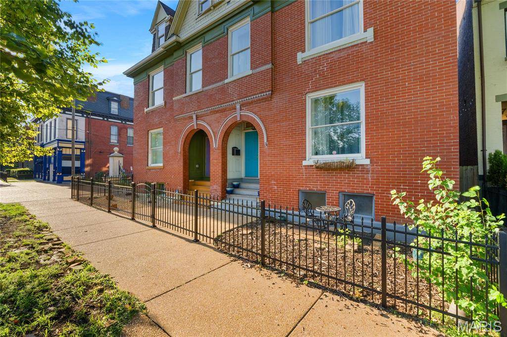 St Louis, MO 63104,1727 Lafayette AVE