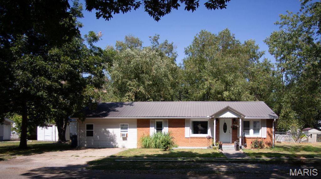 Chaffee, MO 63780,429 W Parker ST