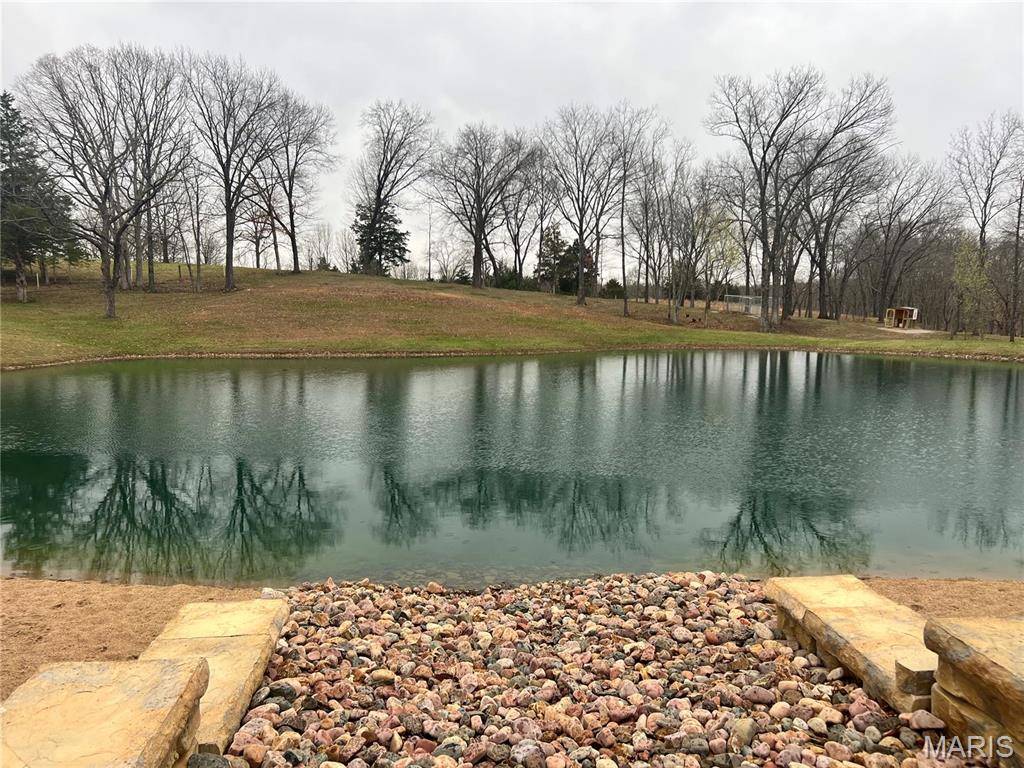 Williamsburg, MO 63388,8880 County Road 138