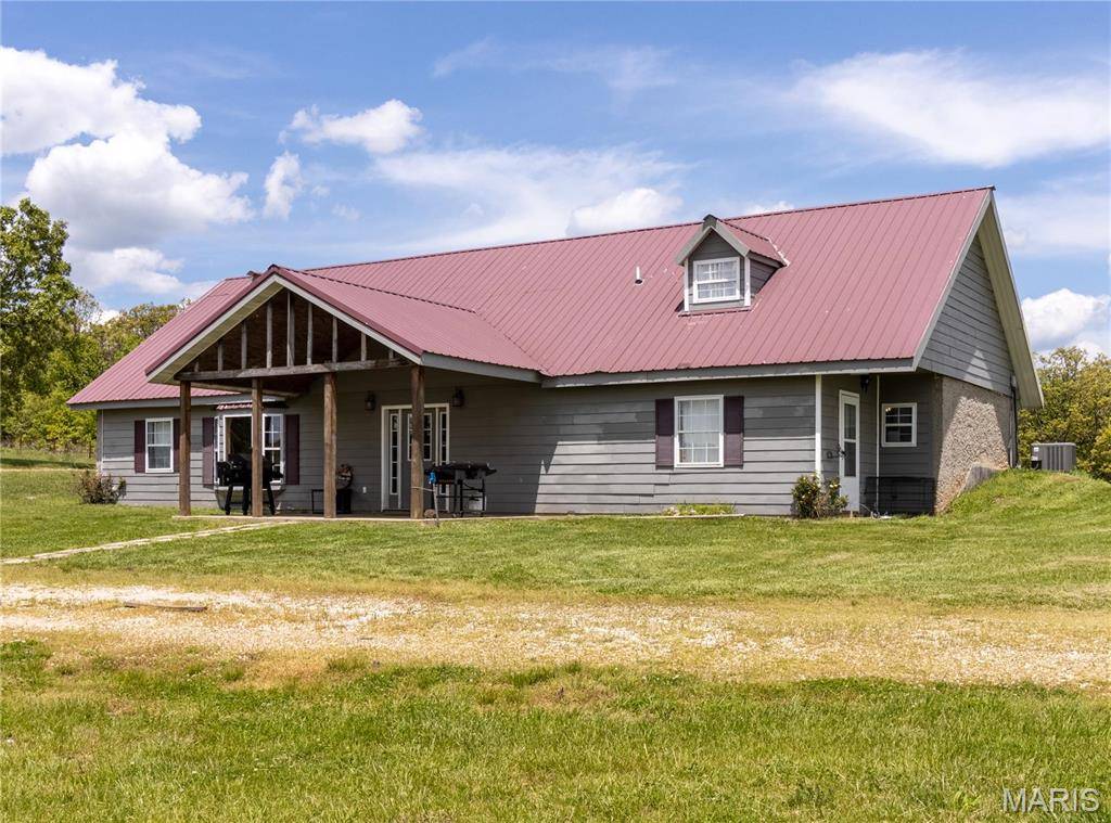 Iberia, MO 65486,31 Bluestem RD