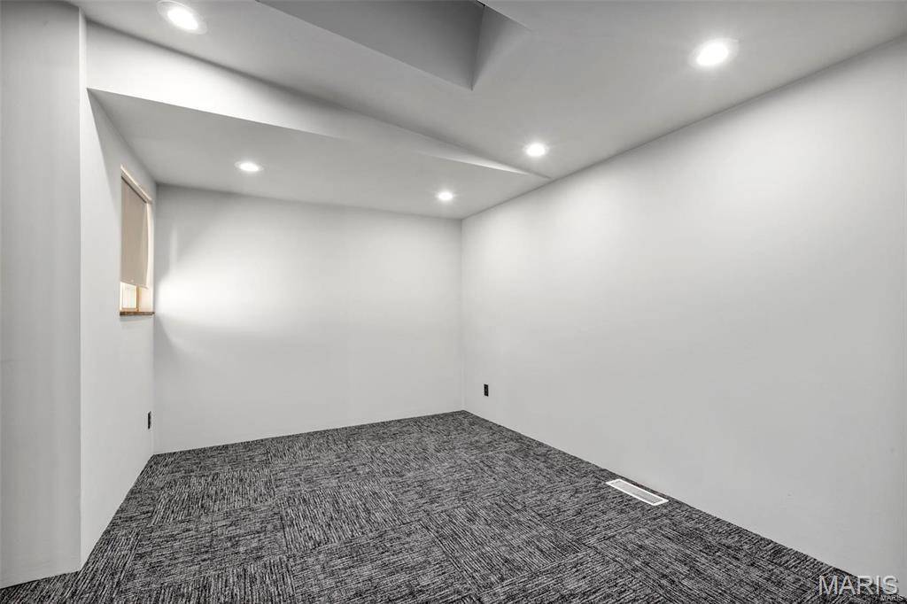 St Louis, MO 63116,4248 N Schiller PL