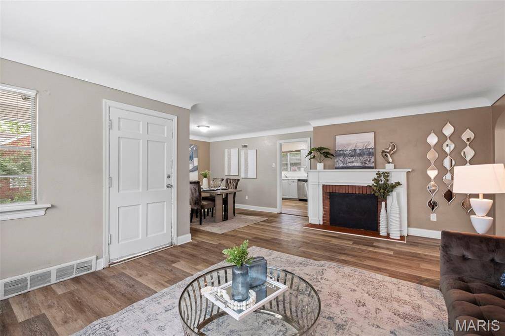 St Louis, MO 63135,309 N Schlueter AVE