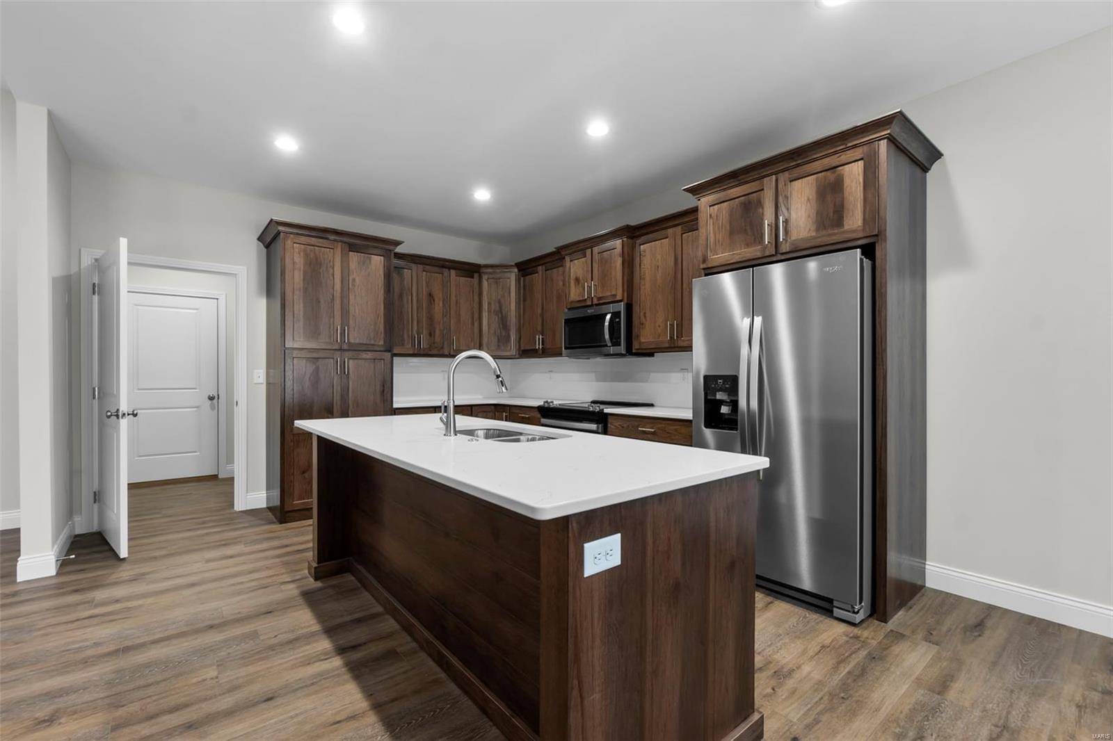 Cape Girardeau, MO 63701,16 Creekside WAY