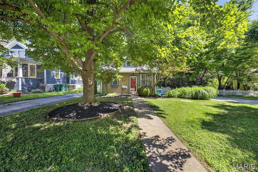 St Louis, MO 63119,837 Tuxedo BLVD