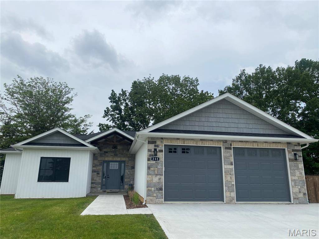 Rolla, MO 65401,235 Sunny Drive