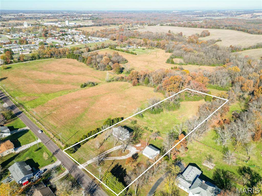 Fulton, MO 65251,751 E Saint Eunice RD