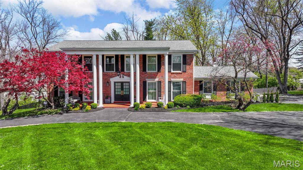 St Louis, MO 63124,1304 Brynnwood DR