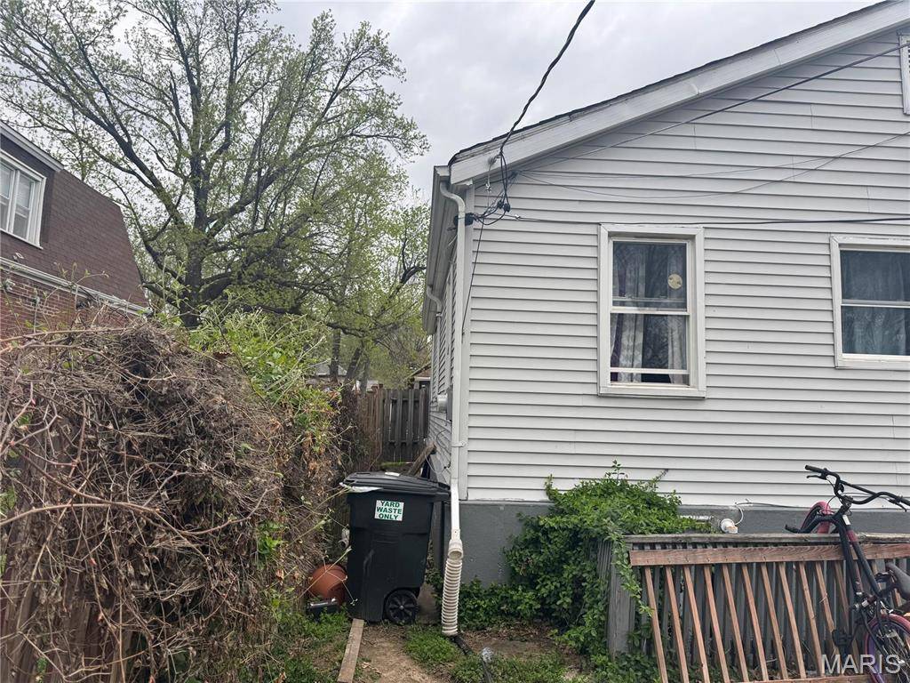 St Louis, MO 63136,5936 Theodore AVE