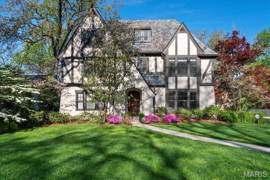 St Louis, MO 63119,453 Yorkshire PL