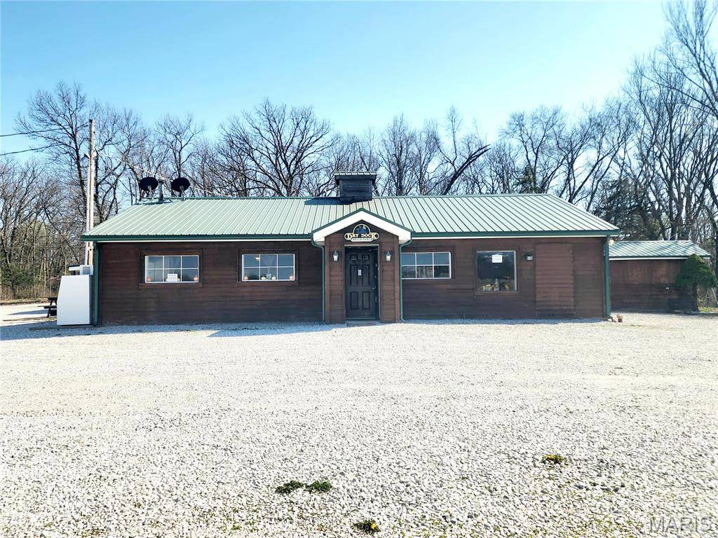 Stoutsville, MO 65283,18340 Monroe Road 489