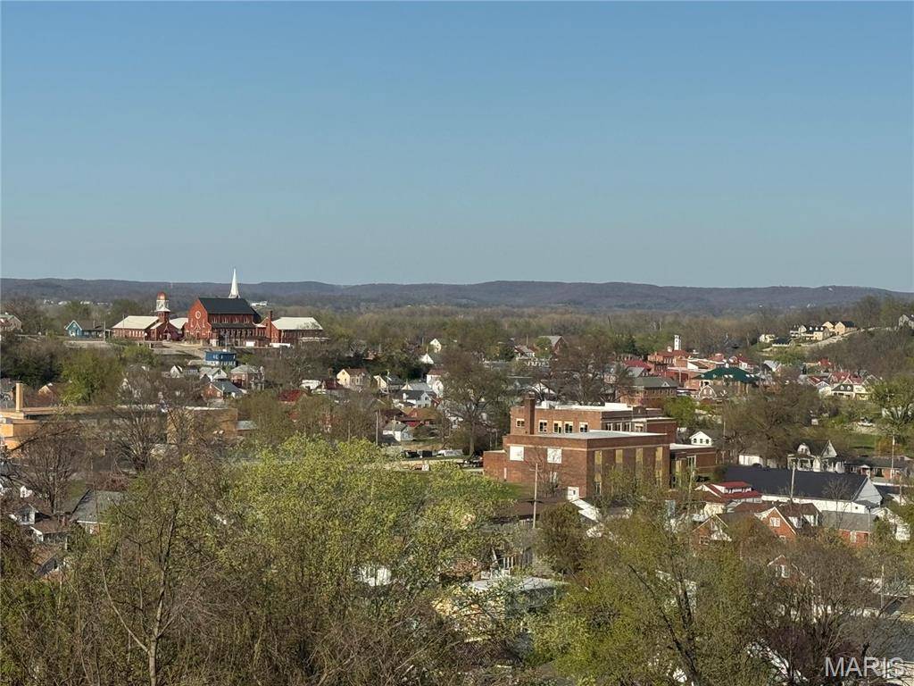 Hermann, MO 65041,1045 Stone Hill HWY