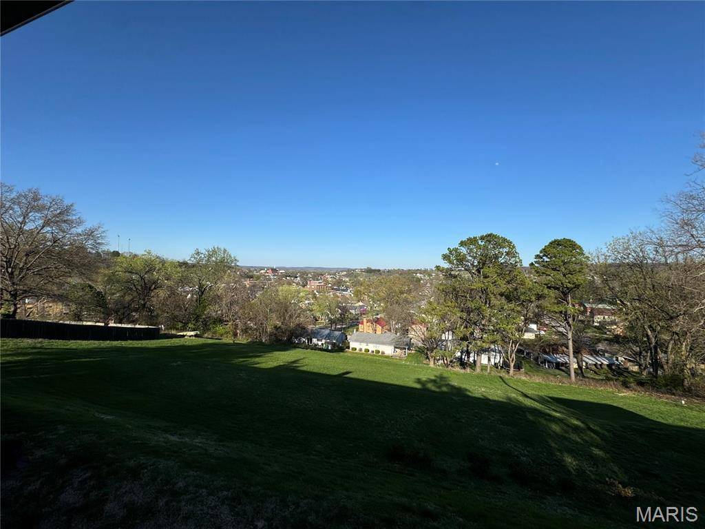 Hermann, MO 65041,1045 Stone Hill HWY