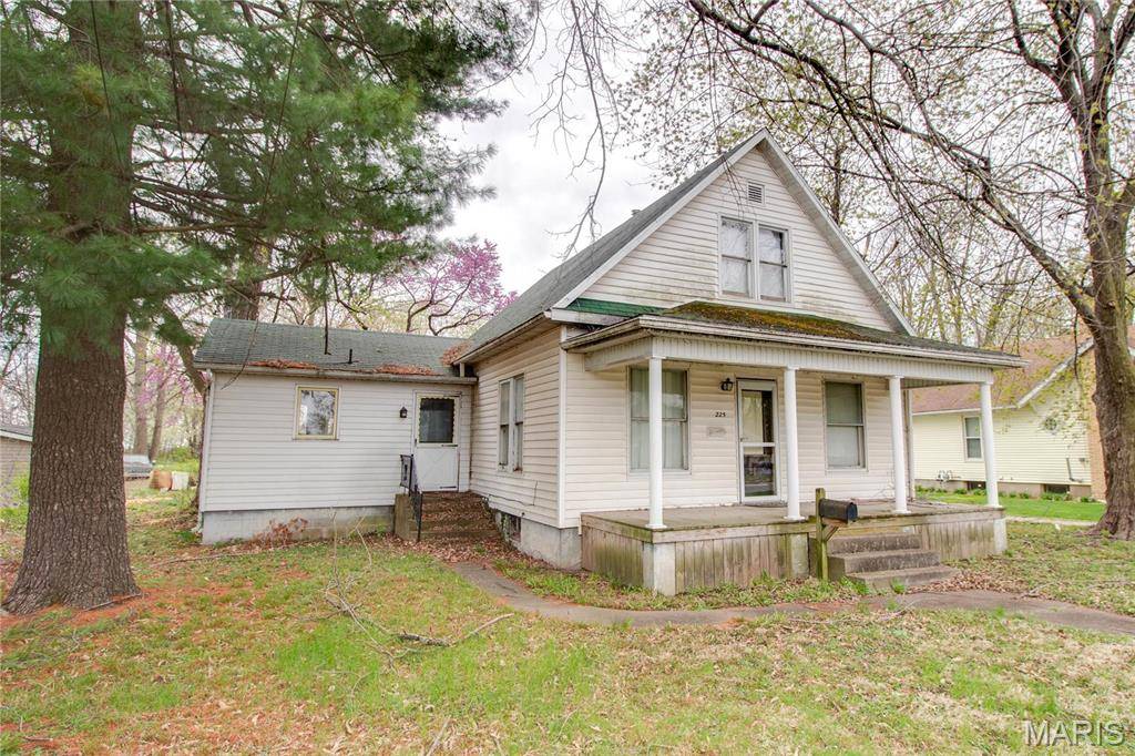 White Hall, IL 62092,225 Tunison