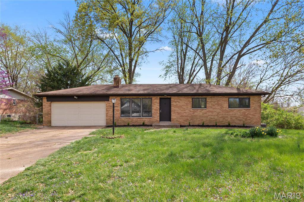 Florissant, MO 63034,4410 Robbins Mill RD