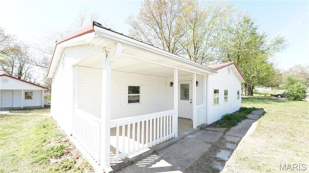 Dexter, MO 63841,917 N Poplar St