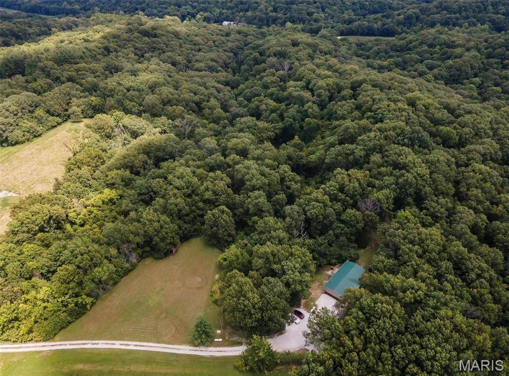 Grafton, IL 62037,17102 Liberty Ridge RD
