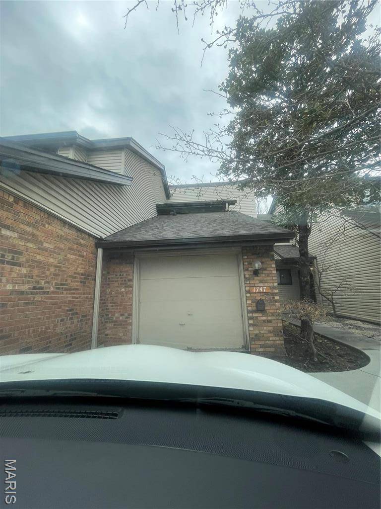 St Louis, MO 63146,1747 Russet Valley DR