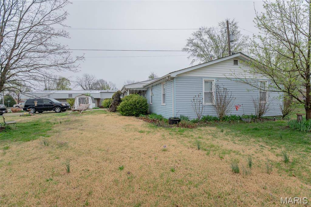 Belle, MO 65013,703 W Parkview DR