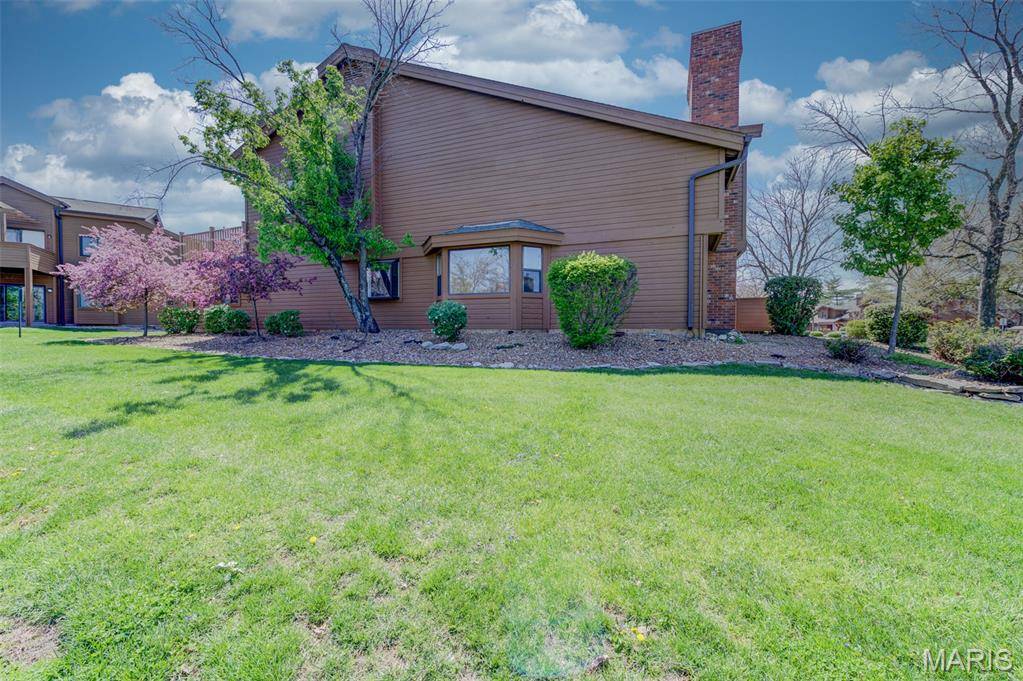Weldon Spring, MO 63304,228 Hemingway LN #F