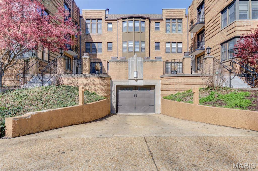 Clayton, MO 63105,705 Westwood DR #3C