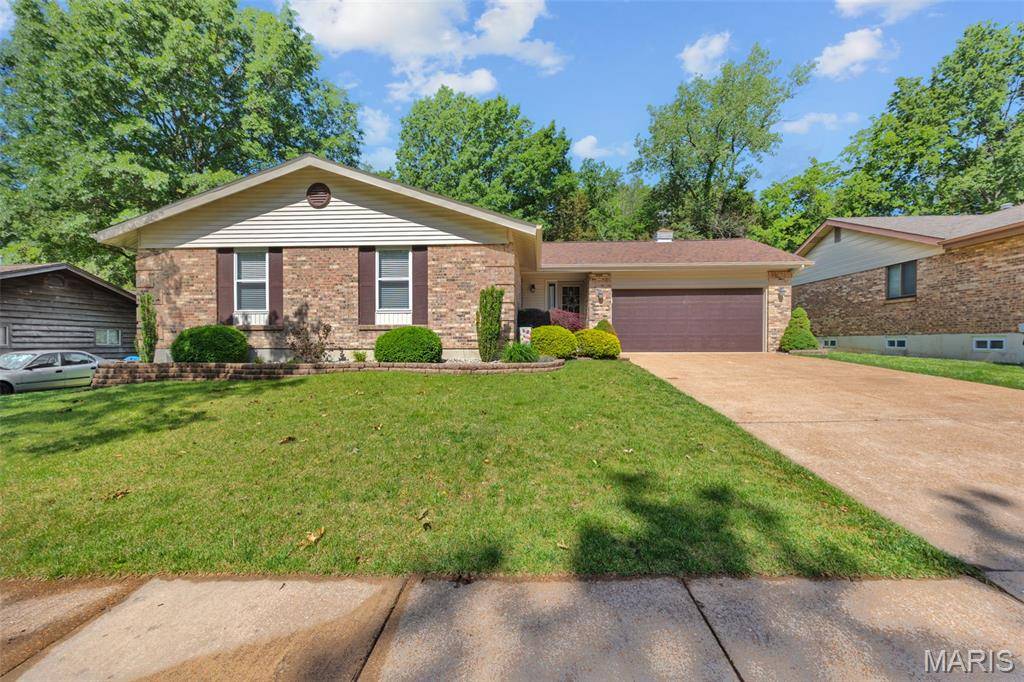 Fenton, MO 63026,737 Vanderville DR
