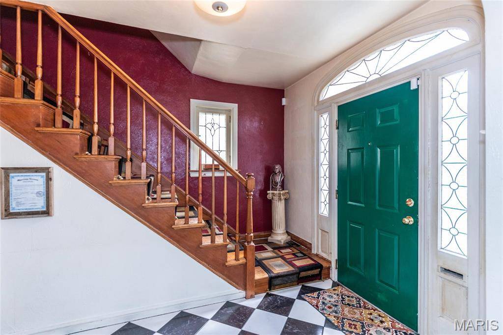 St Louis, MO 63121,2811 Moniteau DR