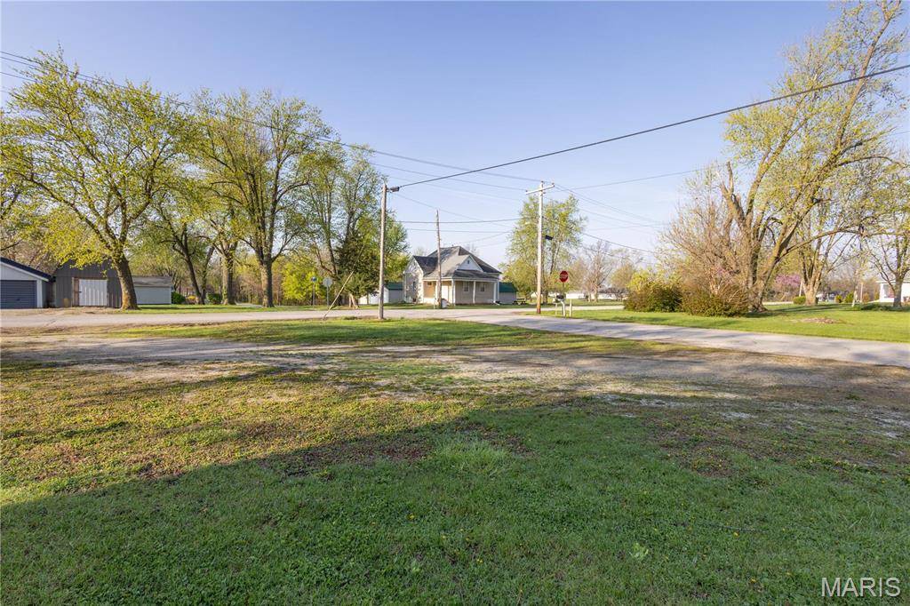 Perry, MO 63462,903 E Wells ST