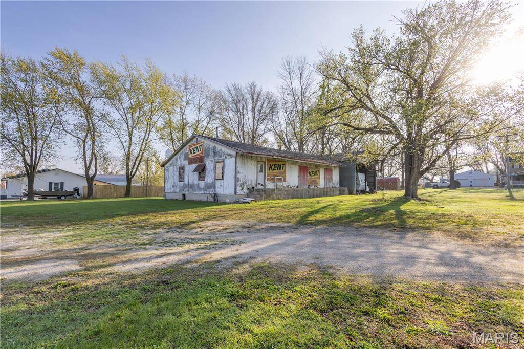 Perry, MO 63462,903 E Wells ST
