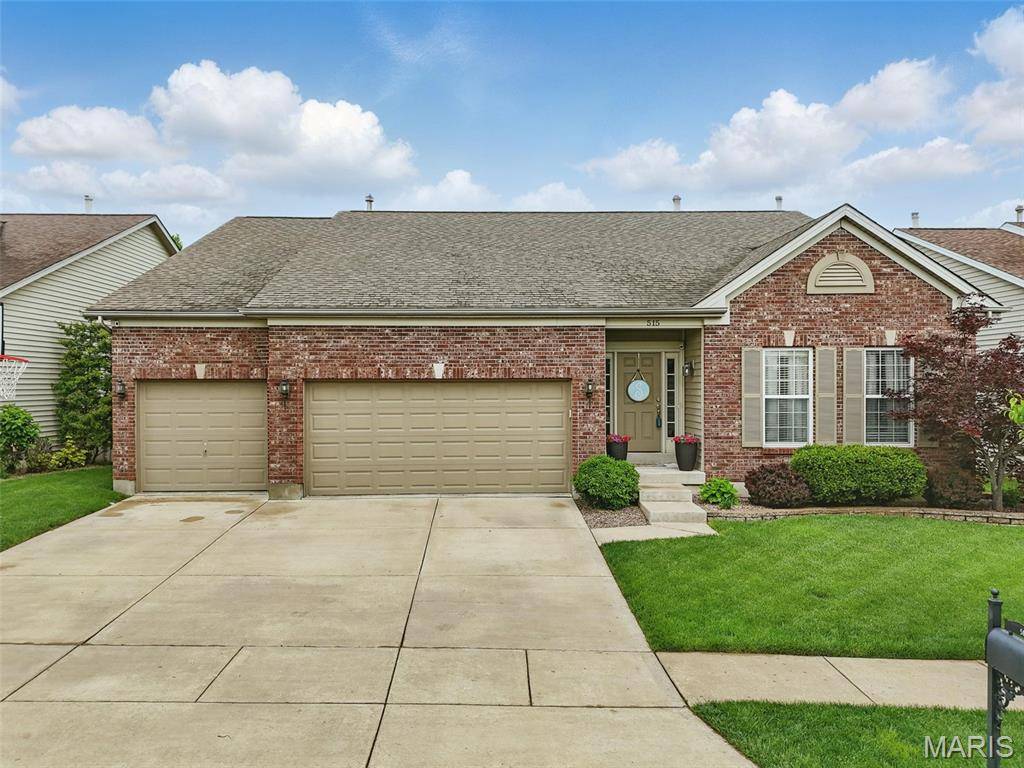 Lake St Louis, MO 63367,515 Country Chase DR