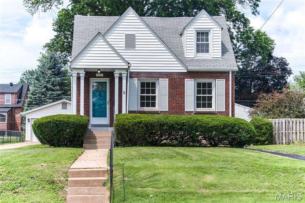 Overland, MO 63114,8909 Apache LN