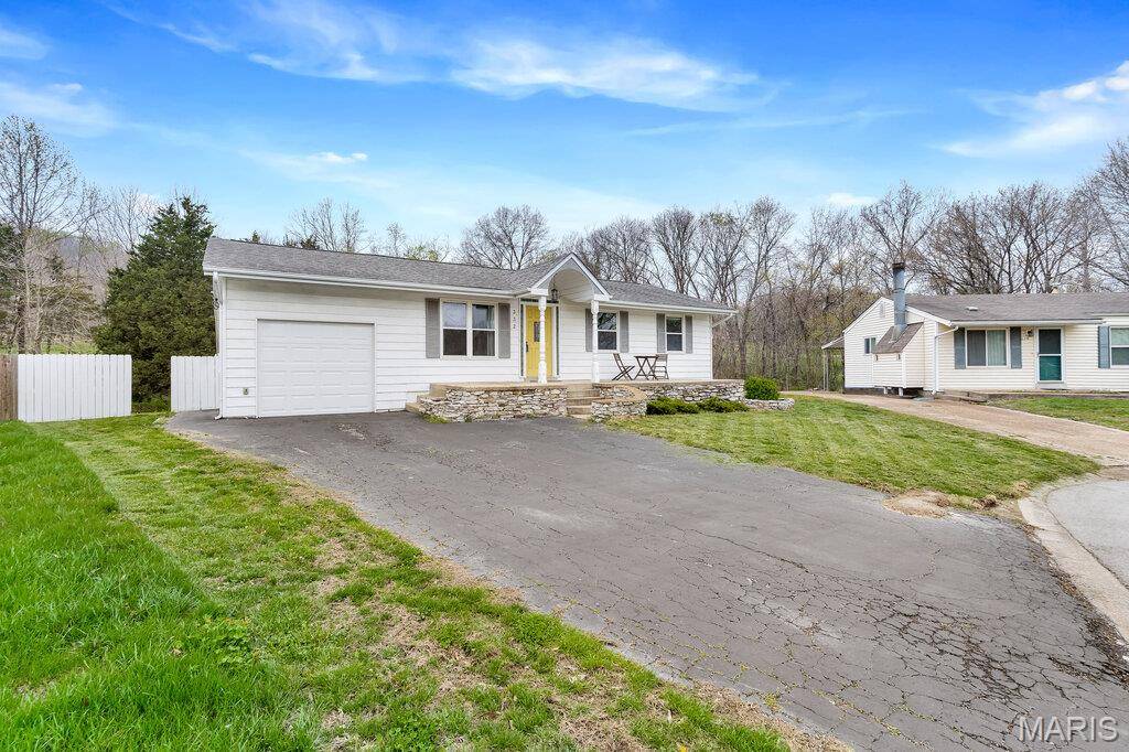 Eureka, MO 63025,332 Hagemeister DR