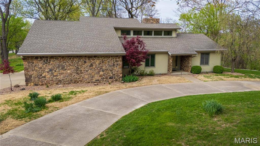 Cape Girardeau, MO 63701,1546 Oak Lei DR