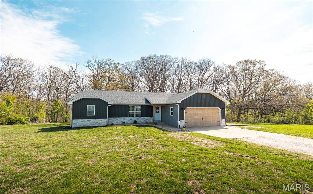 Dixon, MO 65459,17480 Cashew LN