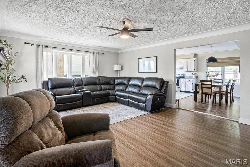 Glen Carbon, IL 62034,151 Smola LN
