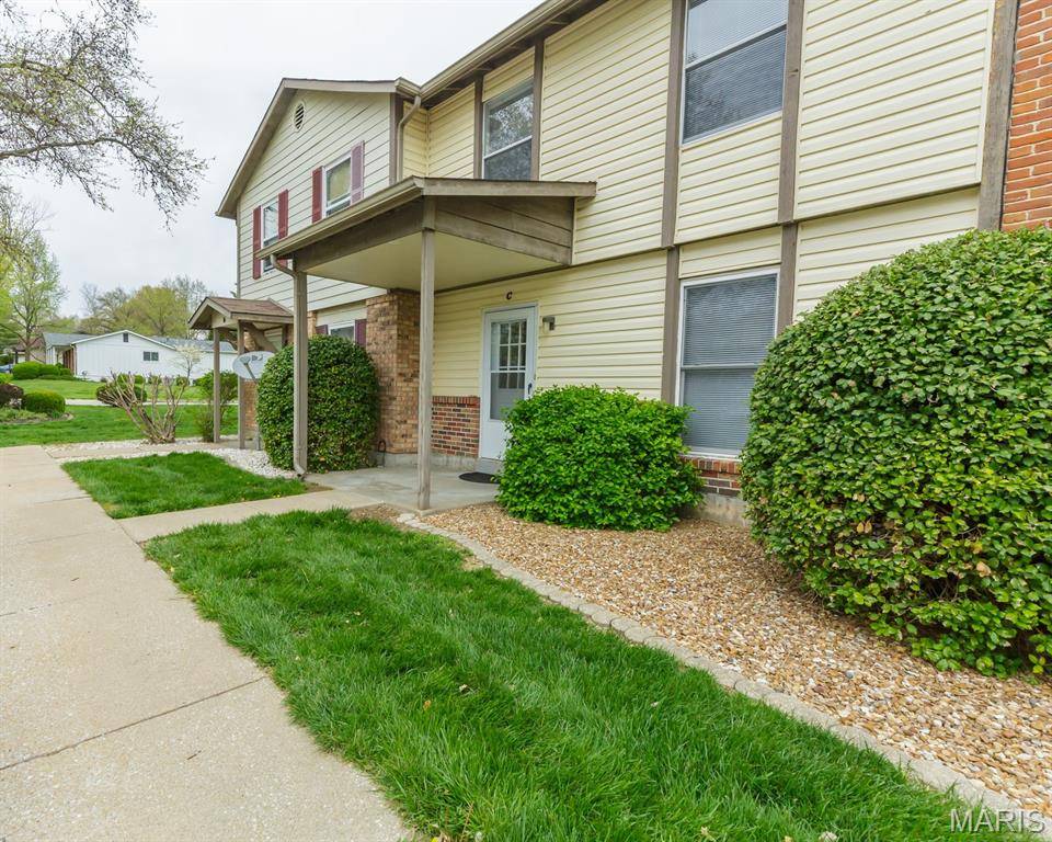 St Peters, MO 63376,49 Park Charles BLVD S #C