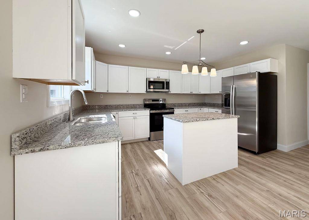 Desloge, MO 63601,201 Ariel CT