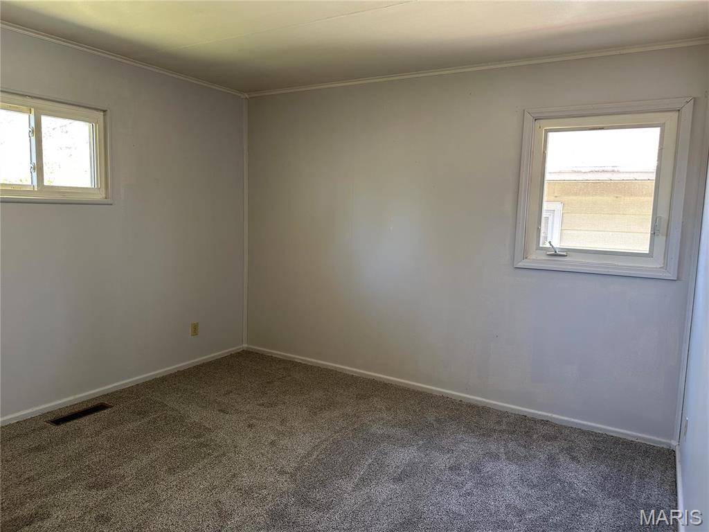 Belleville, IL 62226,617 Devonshire DR