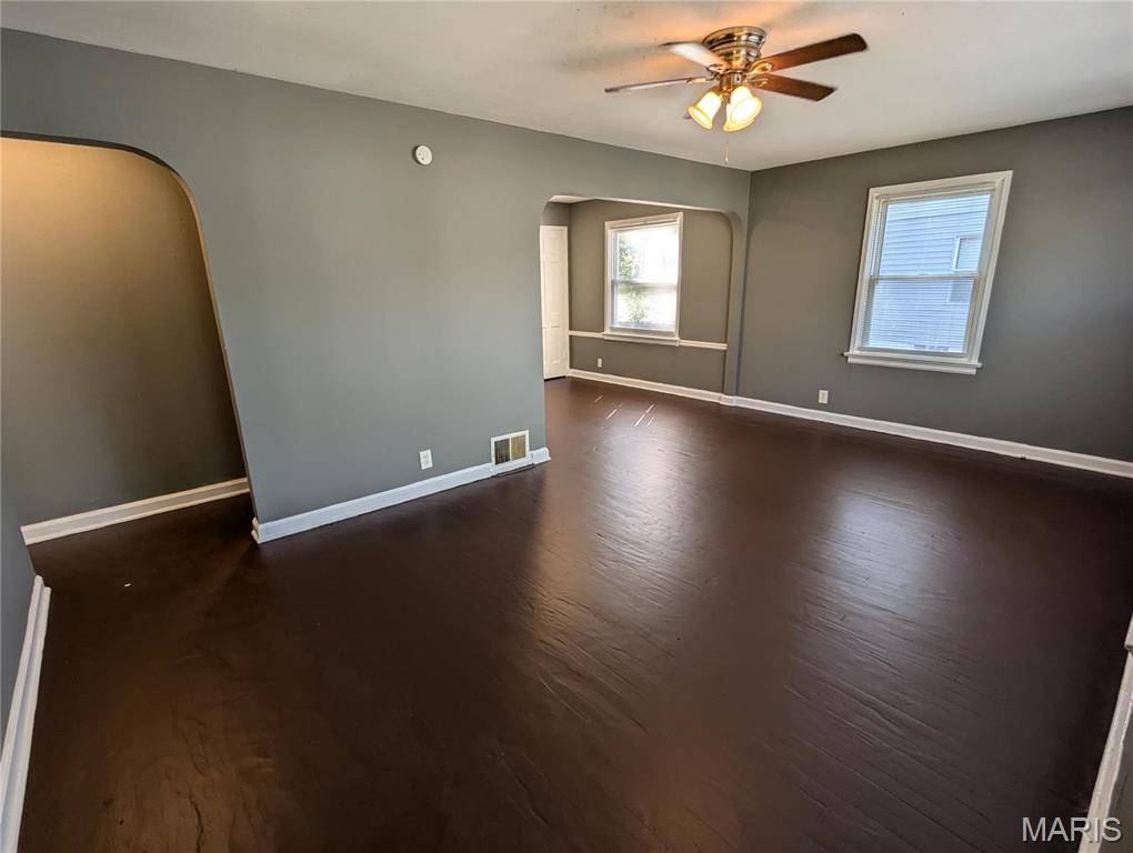 St Louis, MO 63134,6300 Everett DR