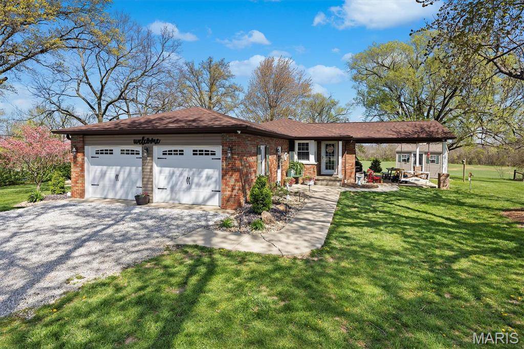 Keyesport, IL 62253,21510 Keyesport RD