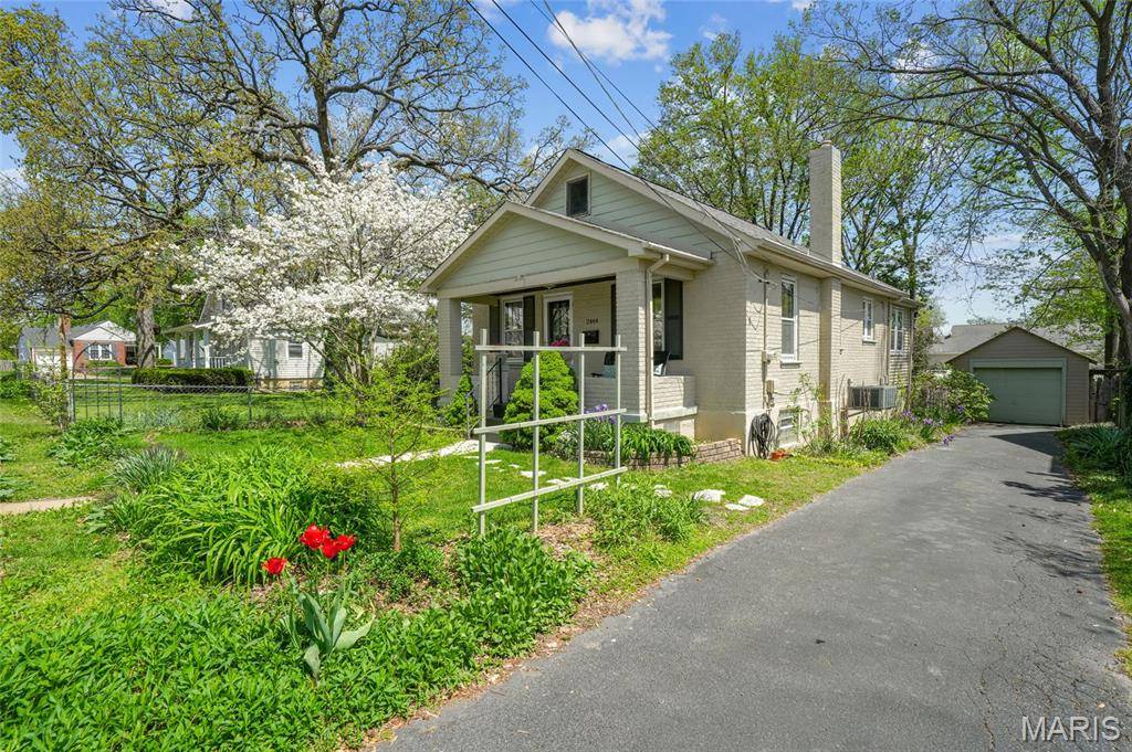 St Louis, MO 63144,2444 Helen AVE