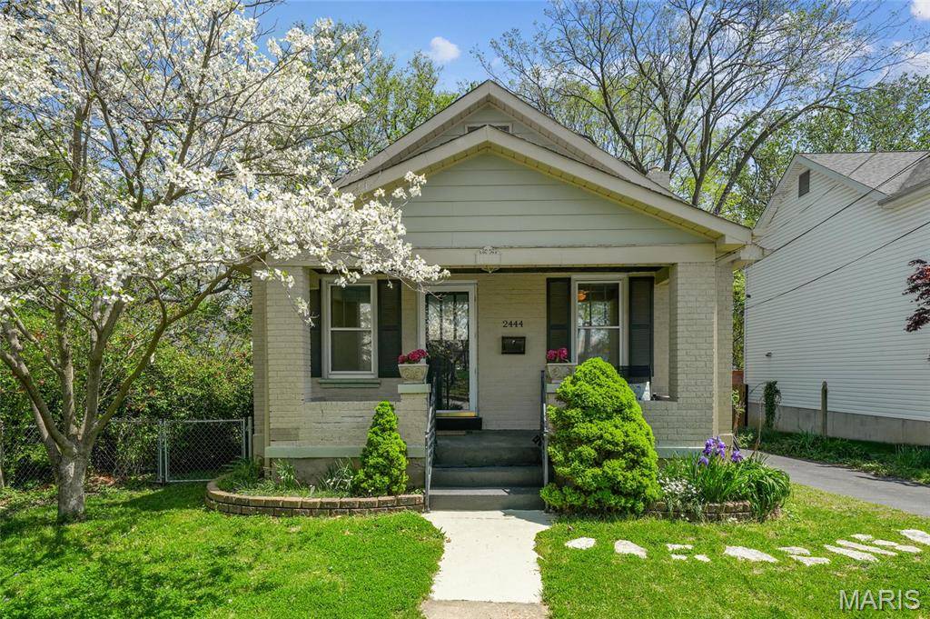 St Louis, MO 63144,2444 Helen AVE