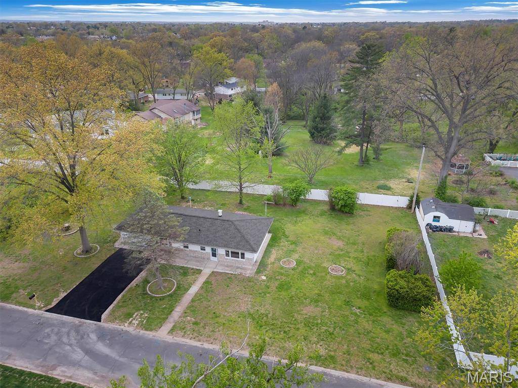 St Louis, MO 63128,4215 Leonard Drive DR