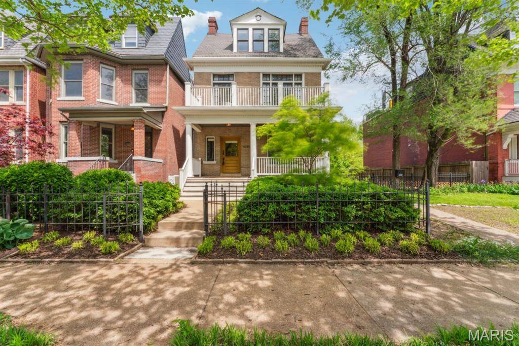 St Louis, MO 63108,4245 Maryland AVE