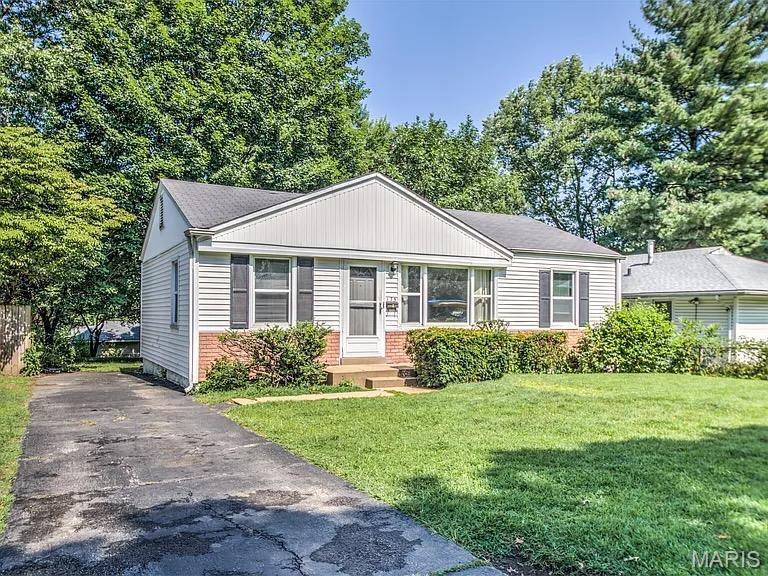Florissant, MO 63031,175 Clark ST