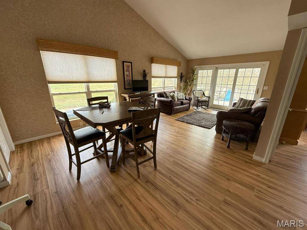Belleville, IL 62223,809 Deer Run RD