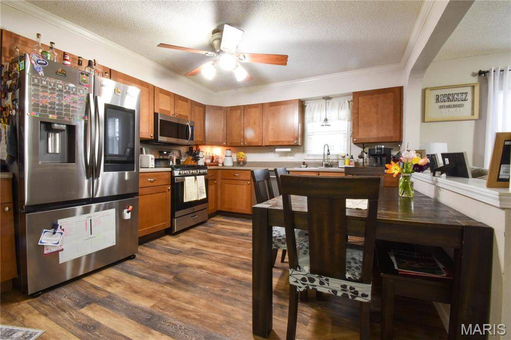 Staunton, IL 62088,311 S Hibbard ST