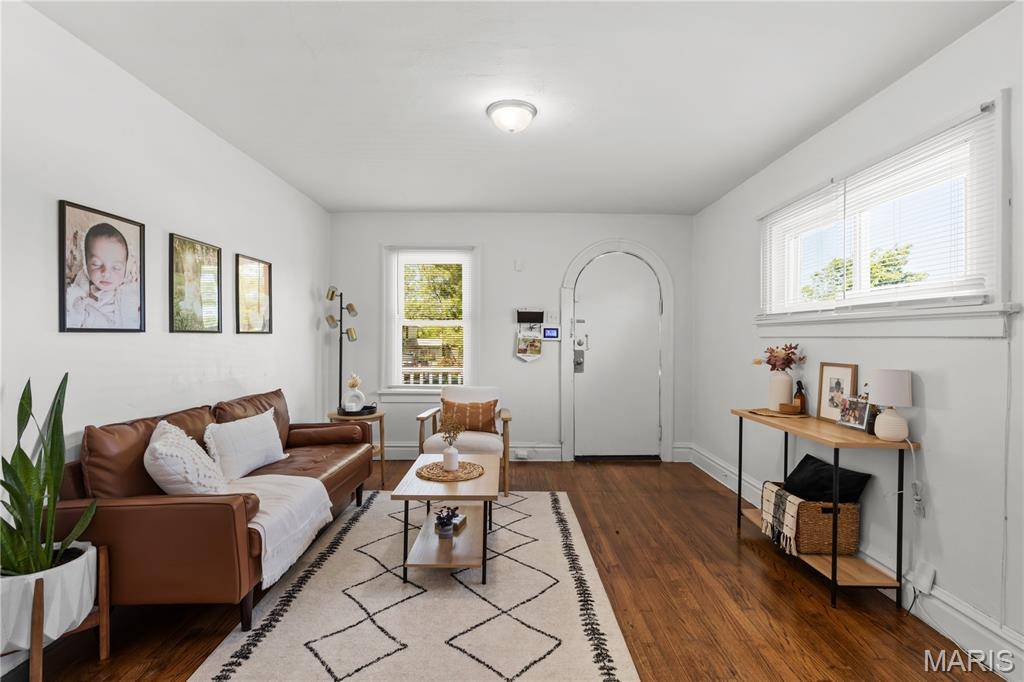 St Louis, MO 63114,2528 Lehigh LN