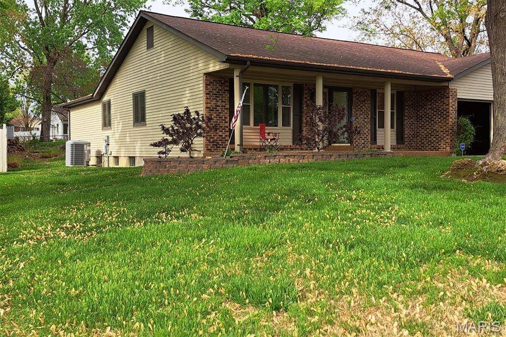 St Peters, MO 63376,4014 Southbridge DR