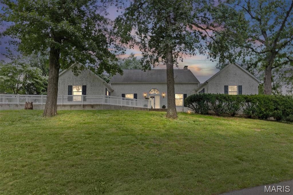 Belleville, IL 62226,110 Fullerton RD