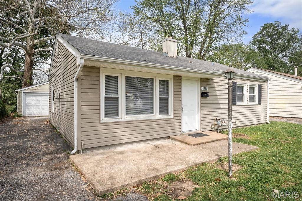 St Ann, MO 63074,11225 Saint Shawn LN